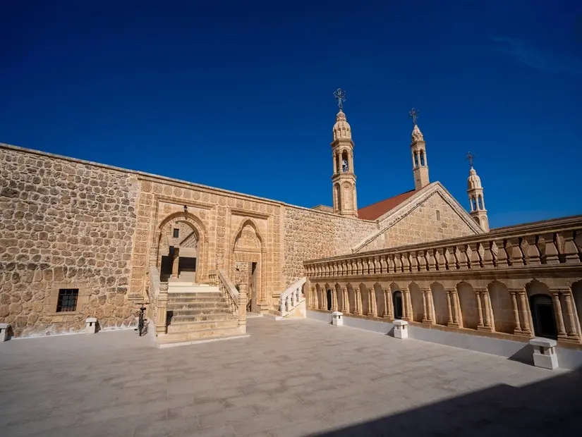 Mor Gabriel Manastırı dünyanın ayakta kalan en eski Süryani Ortodoks manastırı görünümü