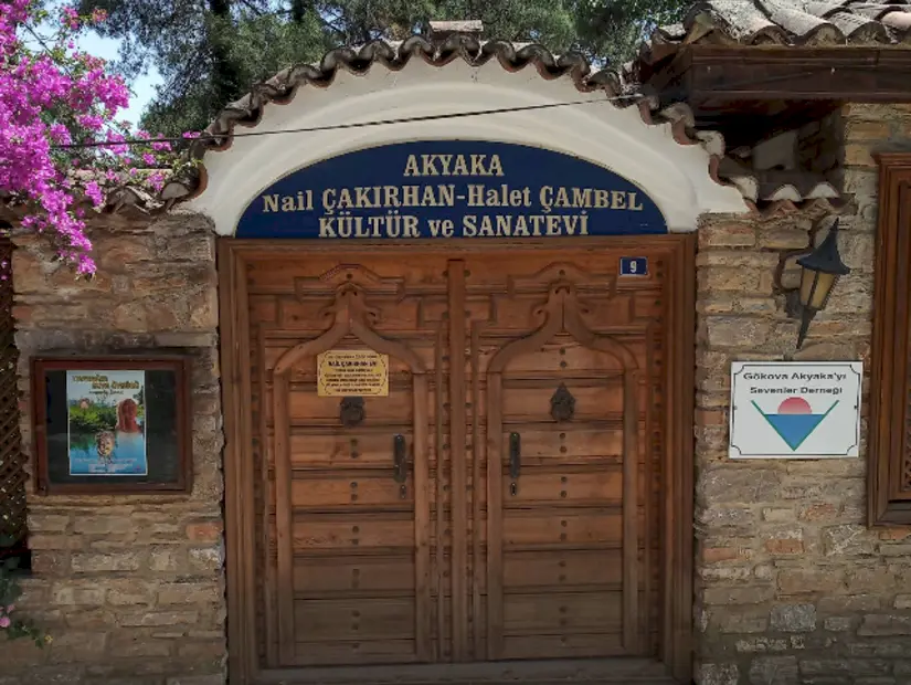 Nail Çakırhan Akyaka evleri