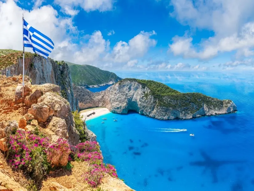 Navagio plajı, Zakynthos adaları, Yunanistan manzarası