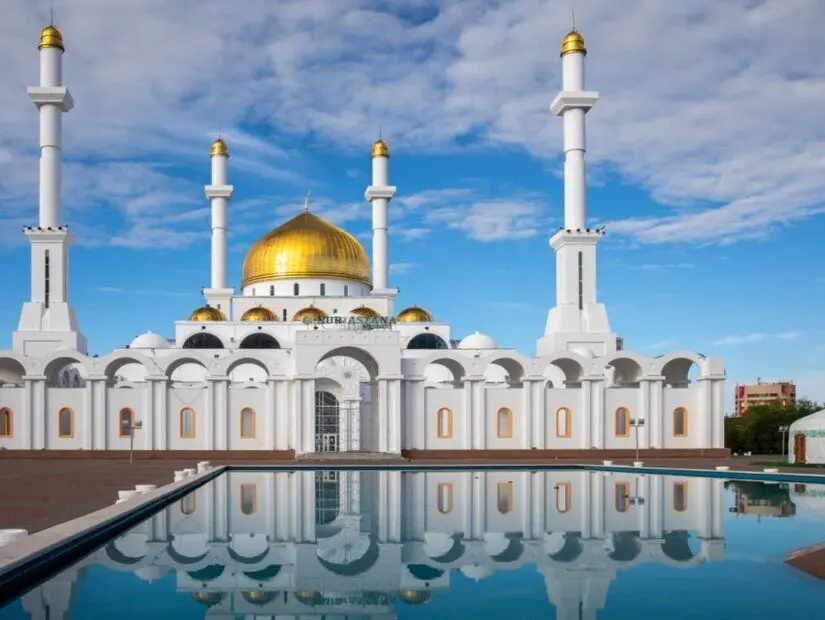 Nur Astana Camii görünümü