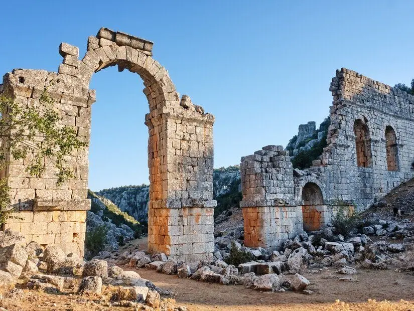 Olba Antik Kenti tarihi kalıntılar