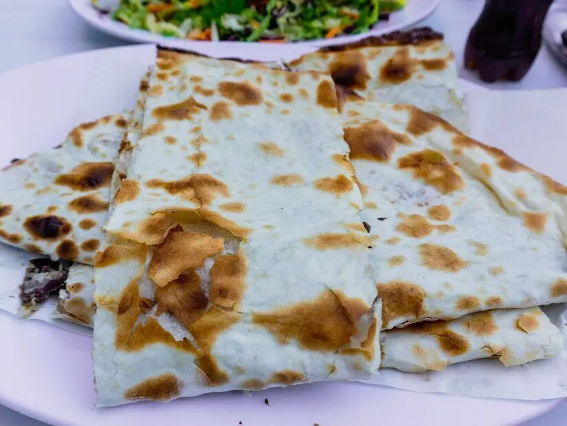 Pastırmalı ekmek