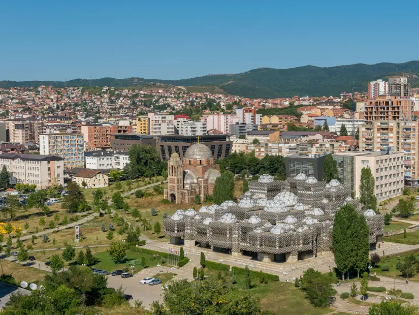 pristine panoromik şehir görüntüsü