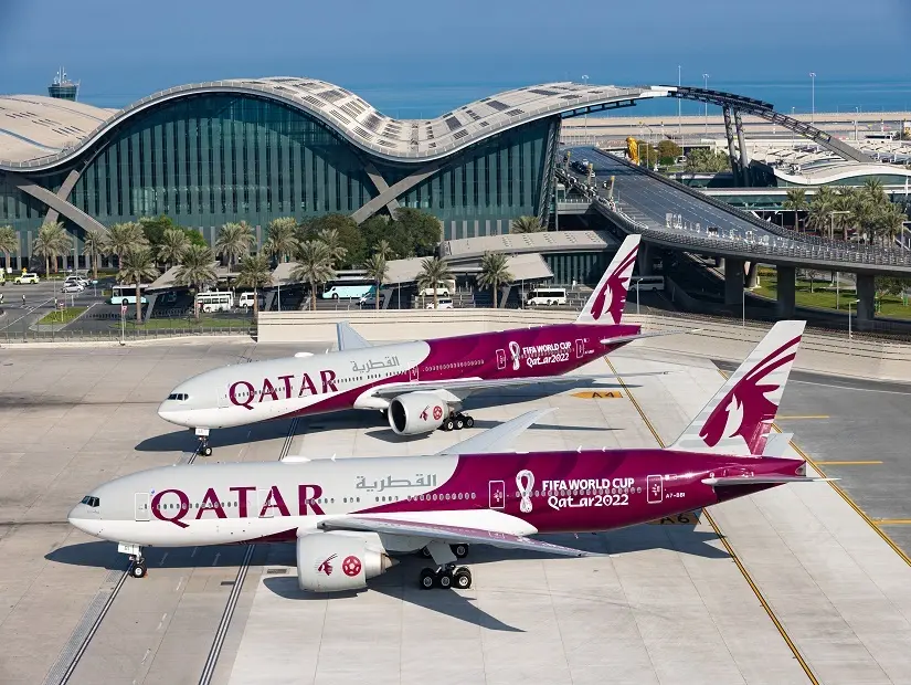 Qatar Airways havalimanında uçakların görünümü