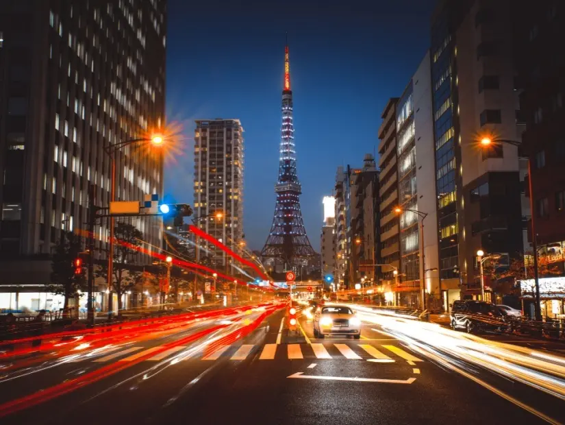 Roppongi, Tokyo'daki Tokyo kulesi