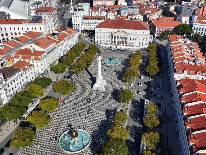 Rossio Meydanı (Praça Dom Pedro IV) havadan görünümü