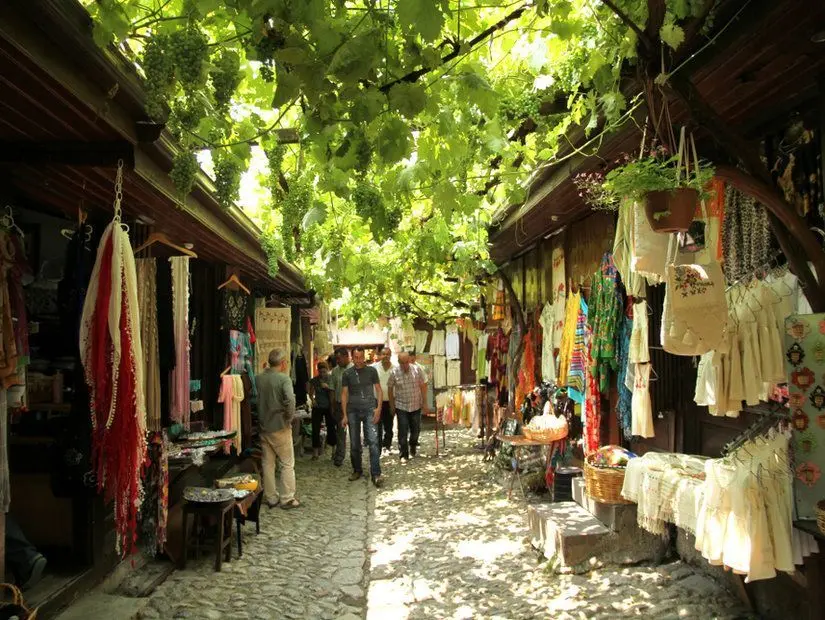 Safranbolu Eski Çarşı terli ve yabancı turistlerin alışveriş yapmak için ilk uğradığı yer