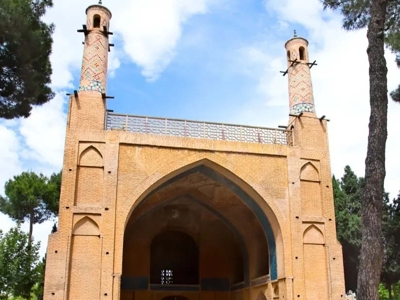 Sallanan Minare dış görünümü