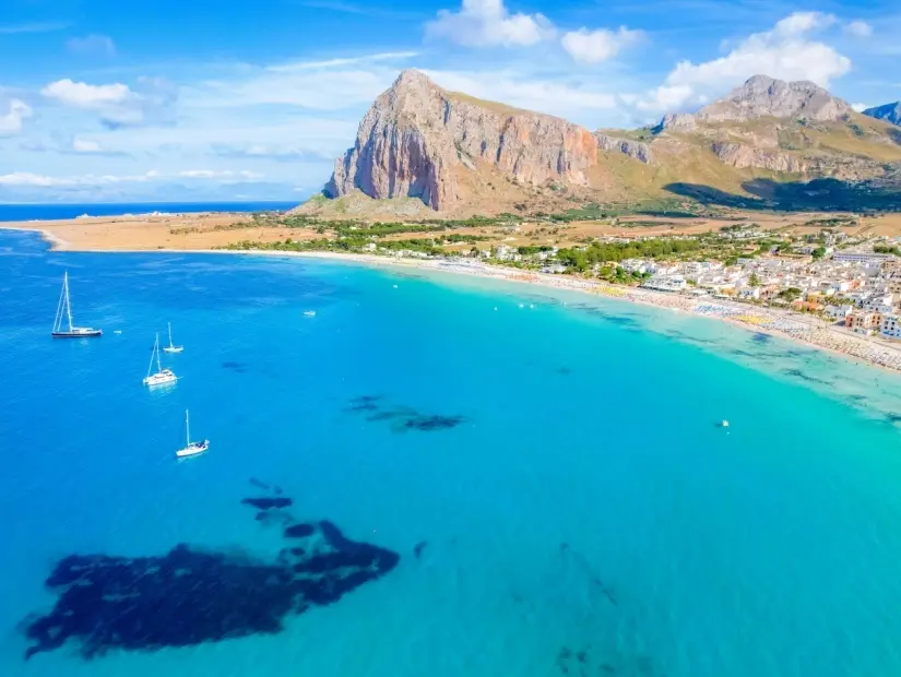 San Vito lo Capo plajı havadan görünümü