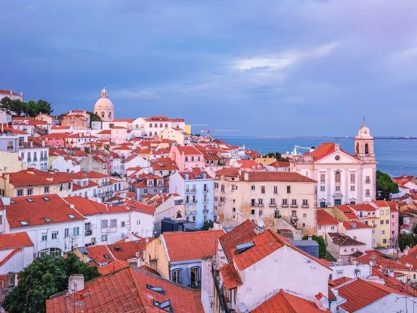 Santa Luzia Seyir Noktası (Miradouro de Santa Luzia) görünümü