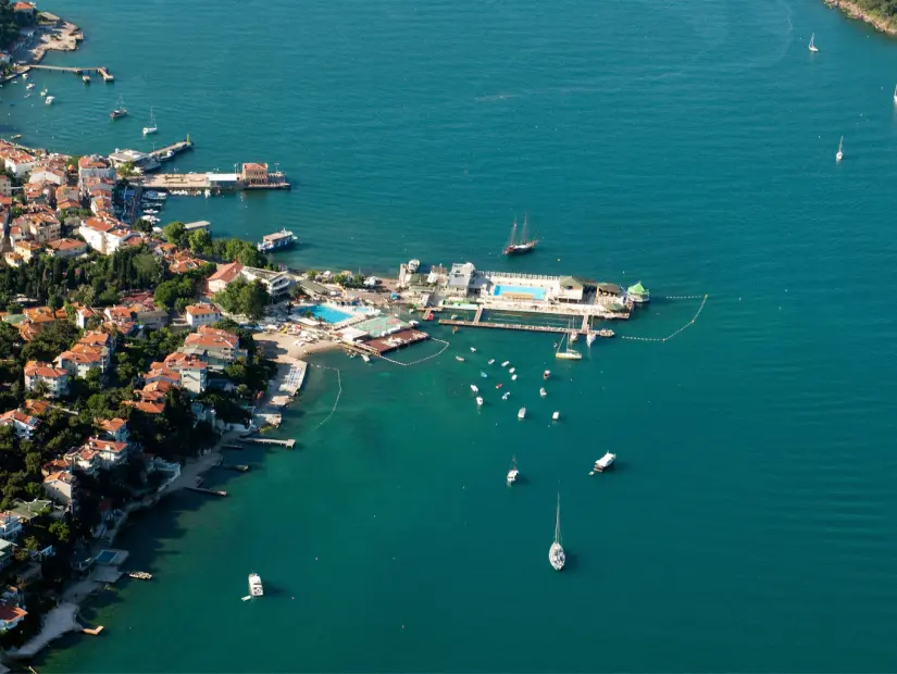 sedef adası havadan plajın görünümü