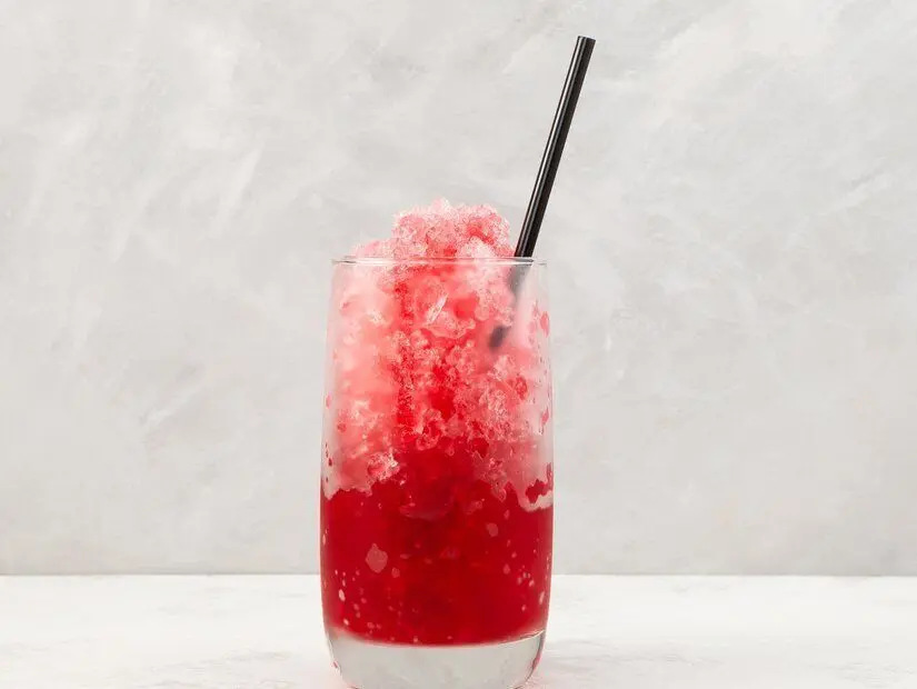 Sharbat-e albaloo (Vişne şerbeti)