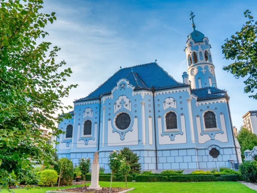 St. Elizabeth Kilisesi dış görünümü