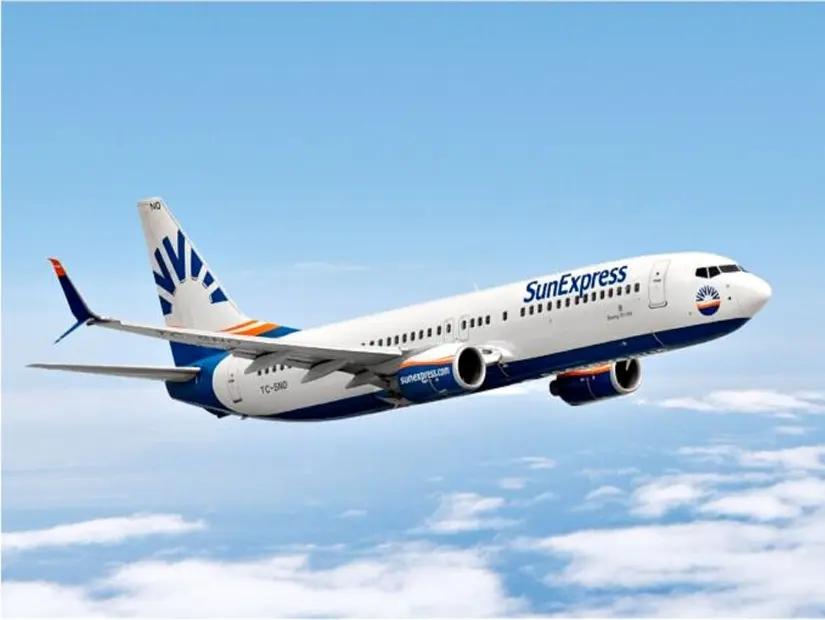 SunExpress  gökyüzünde uçuş görünümü