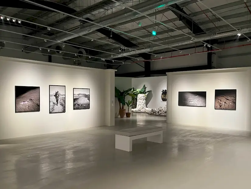 Suudi Arabistan Çağdaş Sanat Müzesi (SAMOCA) iç görünümü