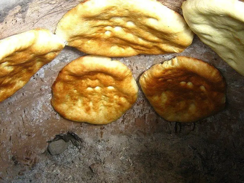 Tandır ekmeği