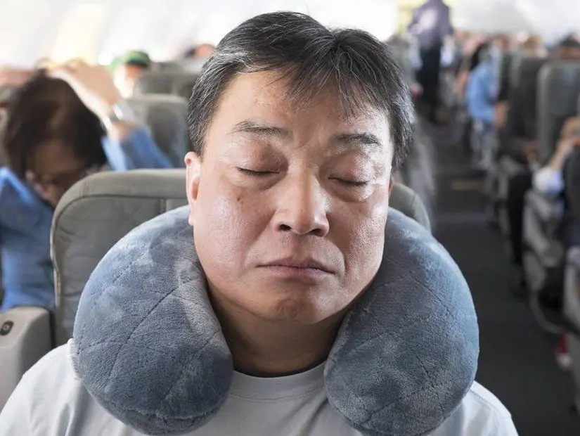 uçakta yastık