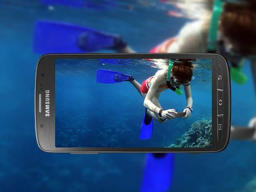 Suyun altında en iyisini isteyenlere Samsung Galaxy S5 Active