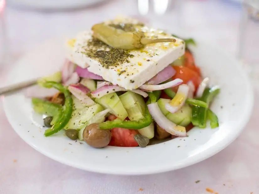 Yunan Salatası